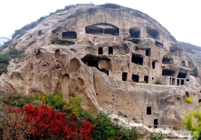 Private Tour to Guyaju Cave Dwellings and Longqing Gorge Ice Lanterns Festival 2