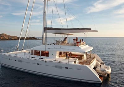 Santorini Caldera Cruise with Greek Meal & Drinks 2