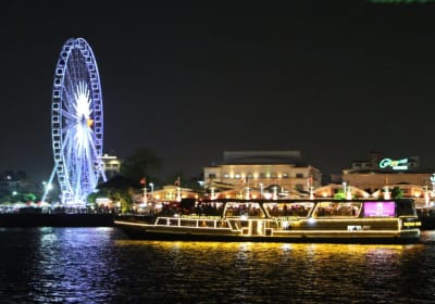 Amazing Chaophraya Dinner Cruise Experience 2