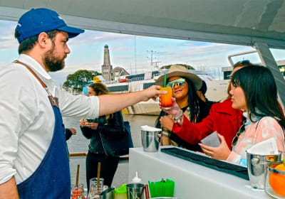 Sunset Río de la Plata Cruise with Open Bar 2