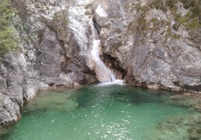 Ancient Sparta, Kaiadas & Mystras Tour with Meal 2