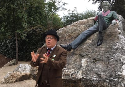 Walking tour in Merrion Square Park - Dublin Rogues Tour 2