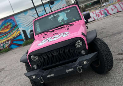 Pink Party Jeep Tour in 3rd Ward HTX 2