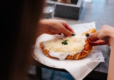 Budapest Food Tour: Local Tastings & Drinks 2