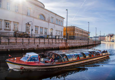 Classic Canal Tour & The Harbour - Ved Stranden 2