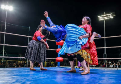 Entrada Combate de lucha libre de Cholitas 2