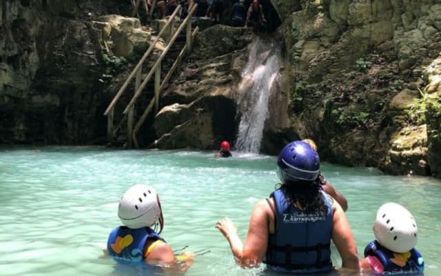 Puerto Plata: Jeep Safari and Damajagua Waterfalls Tour