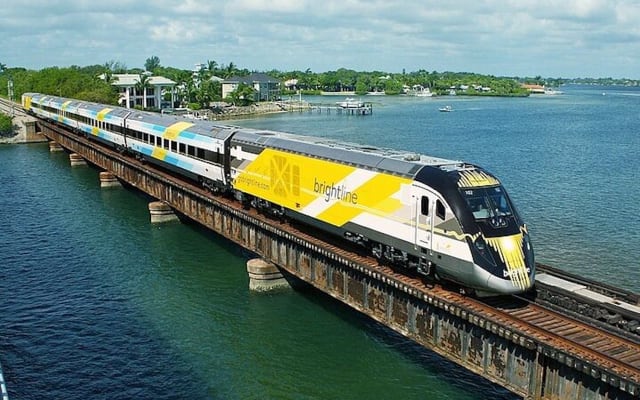 Trains Transfers from Miami to Orlando by Brightline