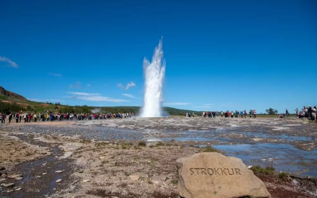 Golden Circle Day Trip to Thingvellir, Geysir Area & Gullfoss Waterfalls