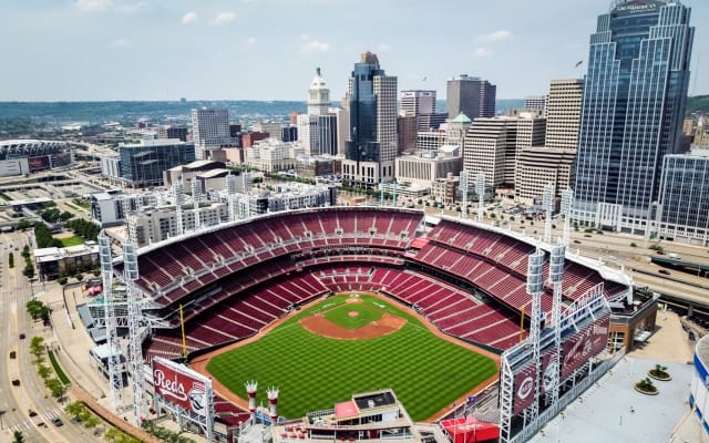 Cincinnati Reds Baseball Game at Great American Ballpark