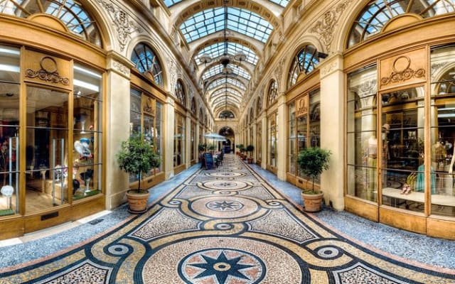 Seeing Paris – The Most Visual Tour of Paris