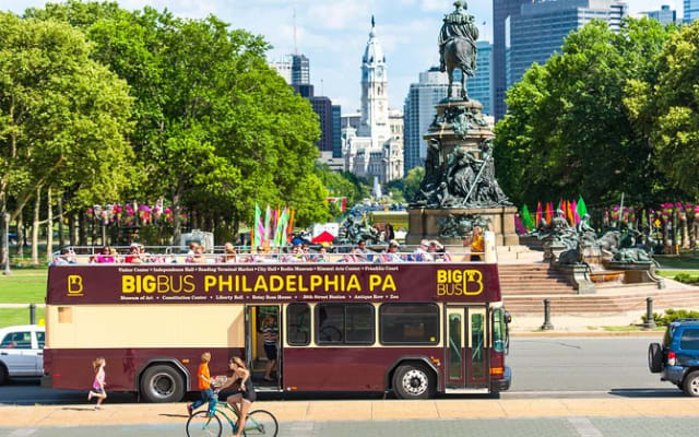 Philly Essential: 2-Day Hop-On Hop-Off Sightseeing Bus Tour with Live Guide