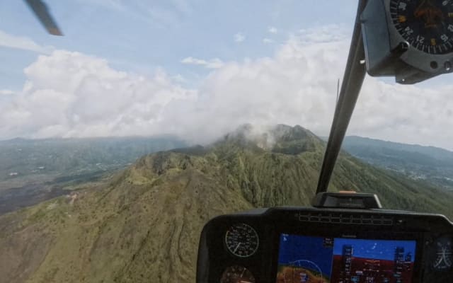 Helicopter Volcano Hopping: Batur, Agung, Ijen, Rinjani