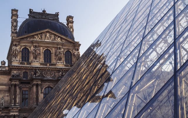 Skip-the-Line Louvre Highlights Tour with Mona Lisa