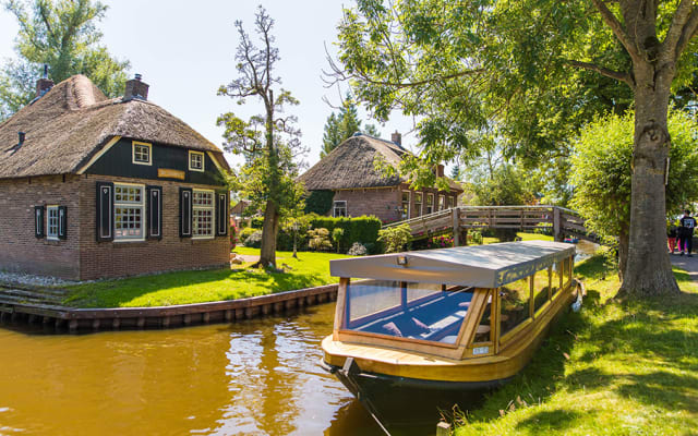 Giethoorn Tour