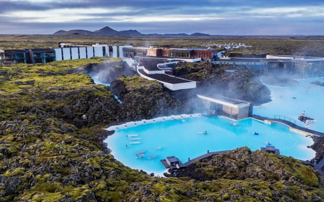 Private Airport Transfer to Blue Lagoon