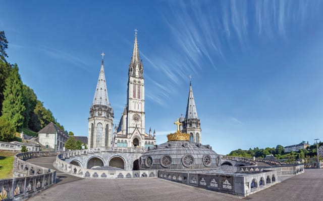 Lourdes Guided Walking Tour (private)