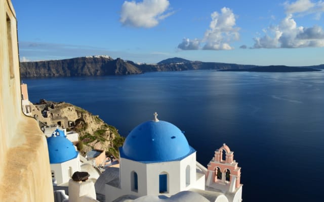 Full-Day Santorini Sightseeing Bus tour with Sunset in Oia
