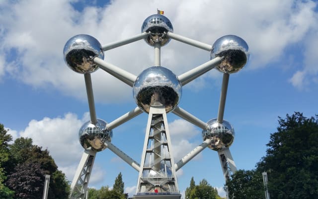 Brussels Atomium Admission Ticket and City Audio Tour