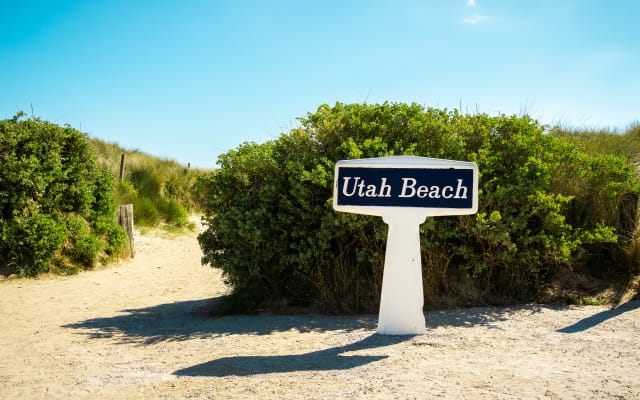 Utah & Omaha Beaches D-Day Tour From Bayeux - Small Group