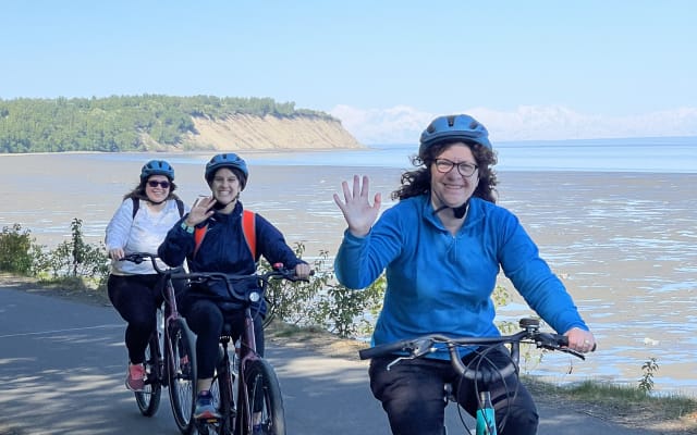 Tony Knowles Coastal Trail Scenic Bike Tour