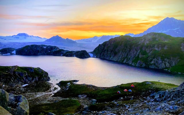 Alaska Mountains & Glaciers Base Camp