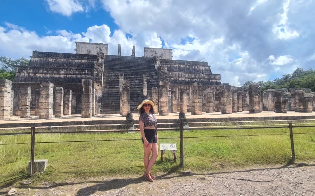 Skip the Line at Chichen Itza with Sacred Cenote & Lunch
