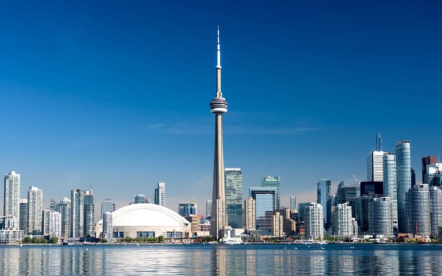 Best of Toronto Small Group Tour