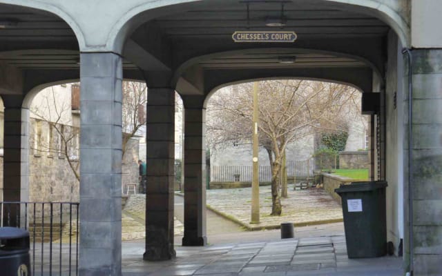 Highlights from the Royal Mile: A Self-Guided Audio Tour