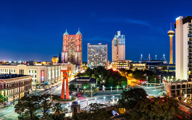Scenic San Antonio Night Tour with Riverwalk Boat Tour