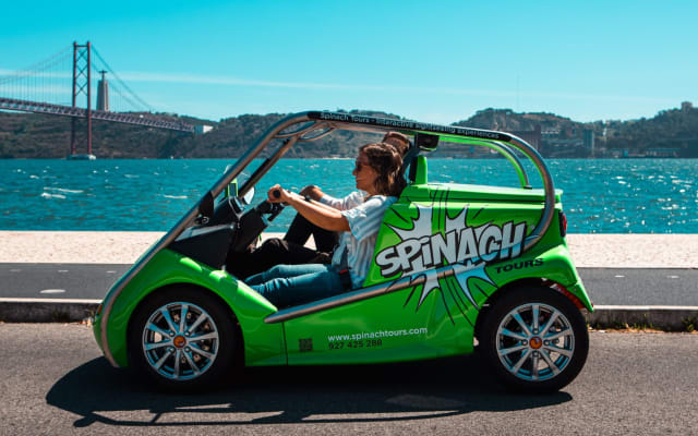 1-Hour Tour of Alfama or New Lisbon