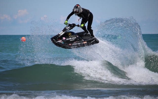 Miami Jet Ski Rental in Biscayne Bay for 60 minutes