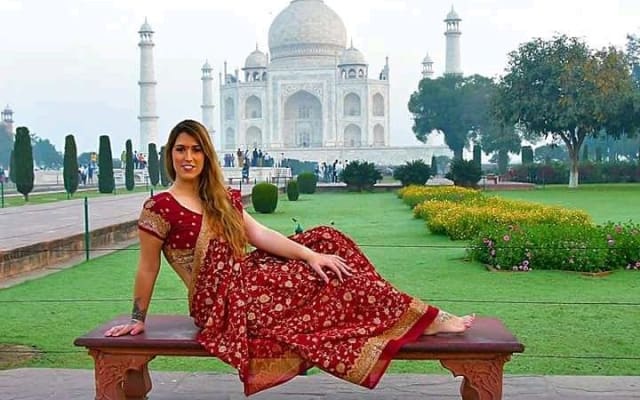 Sunrise Taj Mahal Tour From Delhi