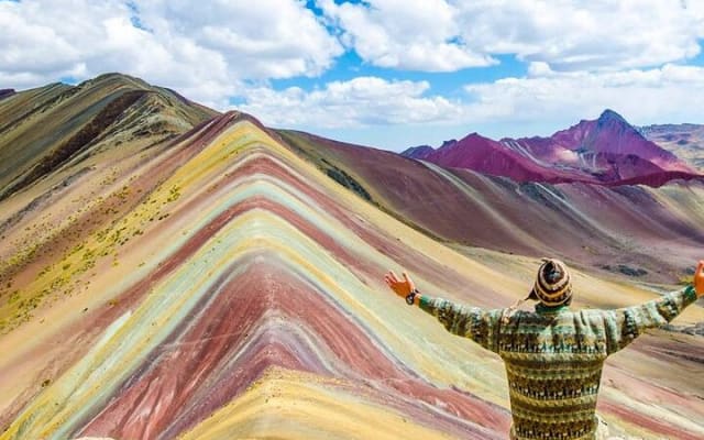 Rainbow Mountain Trek 2D/1N