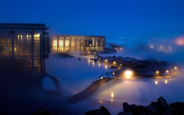 7 Day Classic Iceland with Northern Light | Blue Lagoon | Golden Circle ........