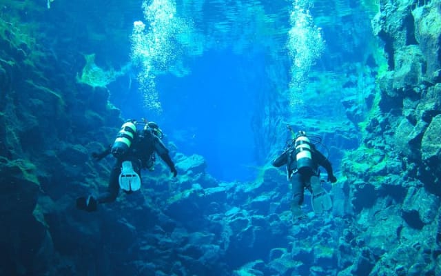 Silfra Diving Between Continents Tour From Thingvellir National Park