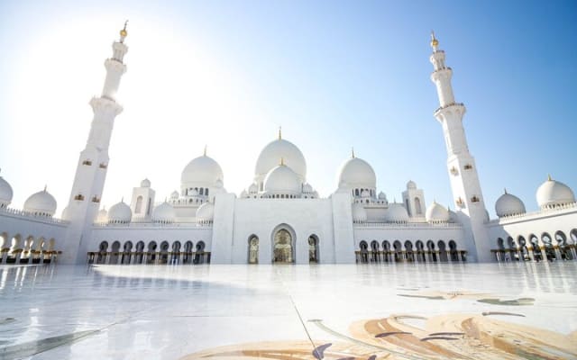 Abu Dhabi City tour with Entry ticket to Ferrari World from Abu dhabi