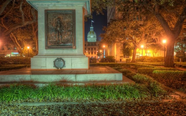 The Dead of Night Walking Ghost Tour in Savannah