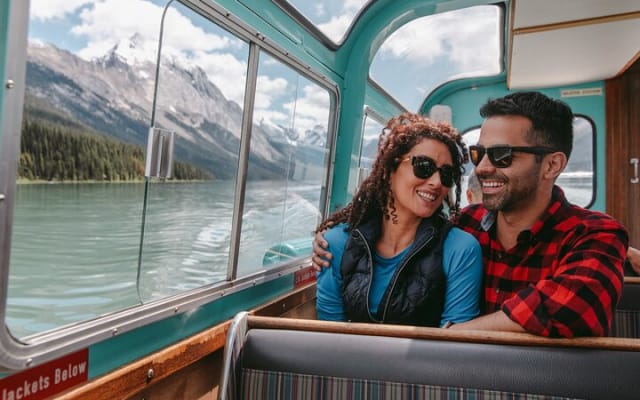 Maligne Lake Cruise