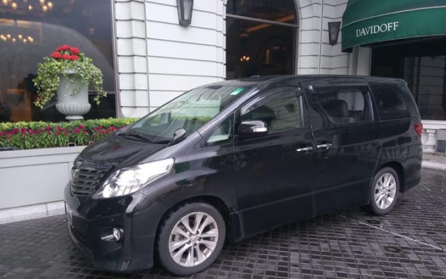 Hong Kong Private Departure Transfer: Hotel or Cruise Terminal to Airport
