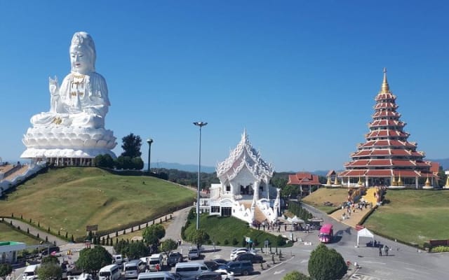 Chiang Rai White, Blue Temple & Wat Huay Pla Kang Museum