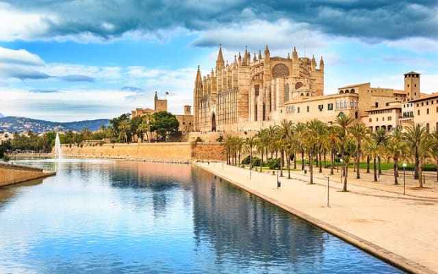 Mallorca Cathedral: E-Ticket with Audio Tour
