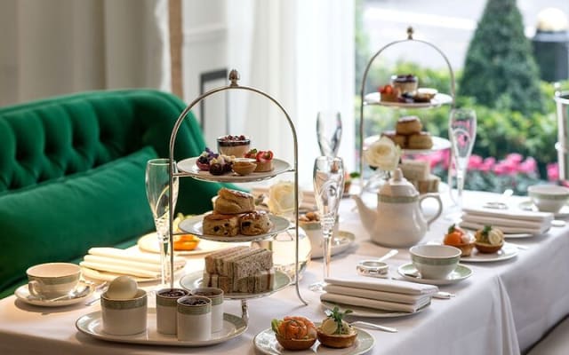 Three Palaces Tour & Royal High Tea