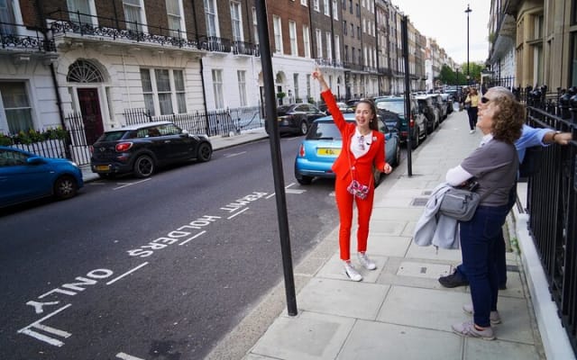 The Best Beatles tour with celebrity tour guide + 60s bar