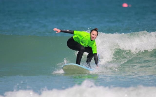 Full-Day (2 x 2 hr lessons) Surf Experience Newquay: All levels