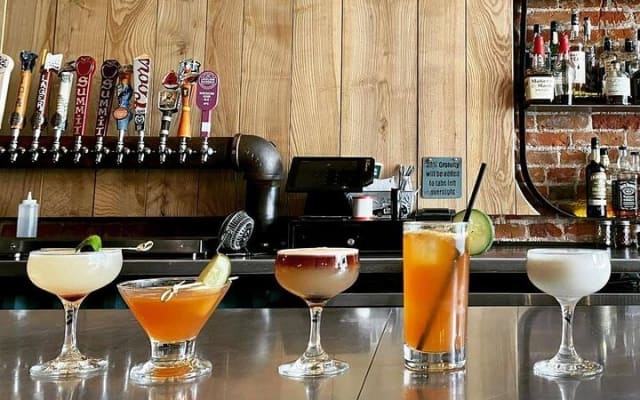 Fort Collins Five O' Clock Somewhere Cocktail and Beer Tour