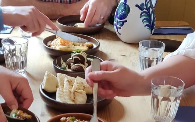 Shared 3 Hours Hidden Gems Foodie Tour of York