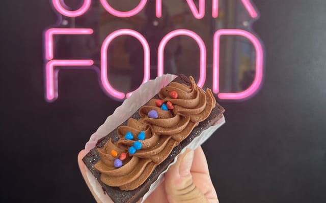 Guided Walking Food Tour in Cocoa Beach