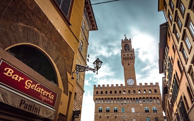 Florence: Follow the Footsteps of Michelangelo's David