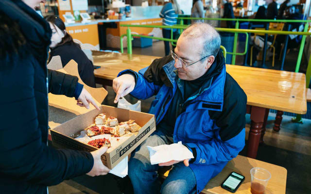 Boston: Guided Delicious Donut Tour with Tastings